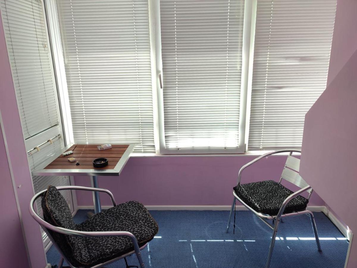Spring Nebula Aparthotel Varna Bagian luar foto