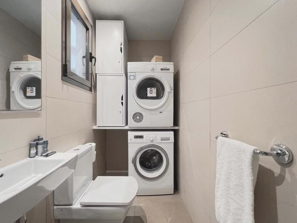 Spring Nebula Aparthotel Varna Bagian luar foto